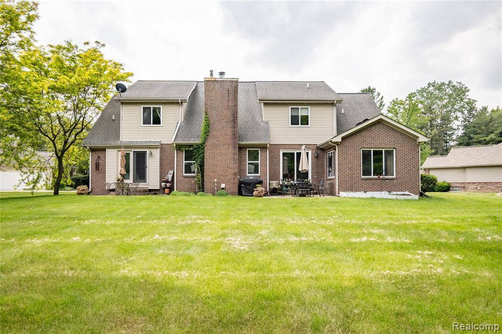 Ypsilanti Twp, MI 48197,6327 SEQUOIA Drive