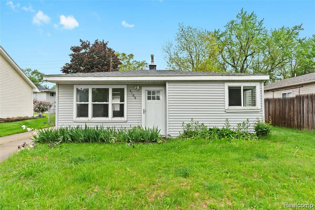 West Bloomfield Twp, MI 48323,4166 FORBUSH Avenue