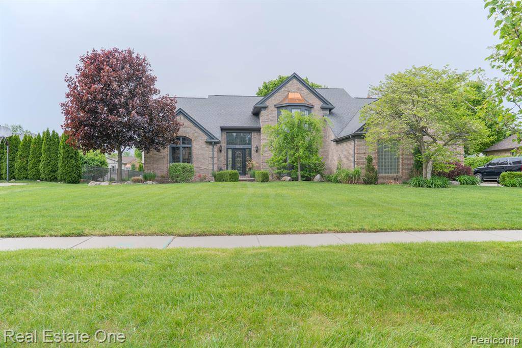Shelby Twp, MI 48315,14607 STRATFORD