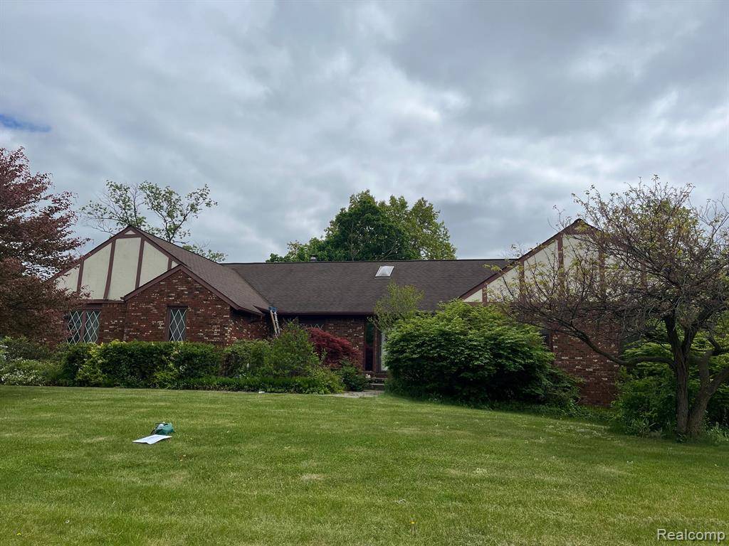 Troy, MI 48098,2149 RUSSET Drive