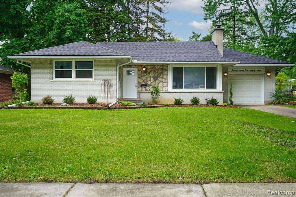 Southfield, MI 48076,27297 LEXINGTON Parkway