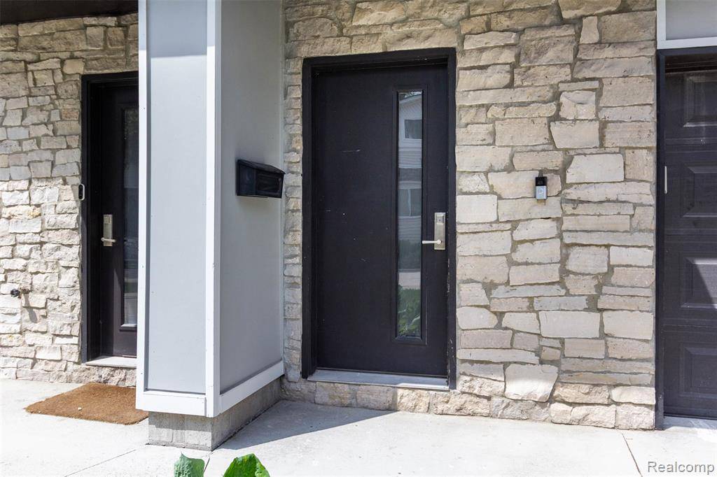 Royal Oak, MI 48067,123 Mason Court 2