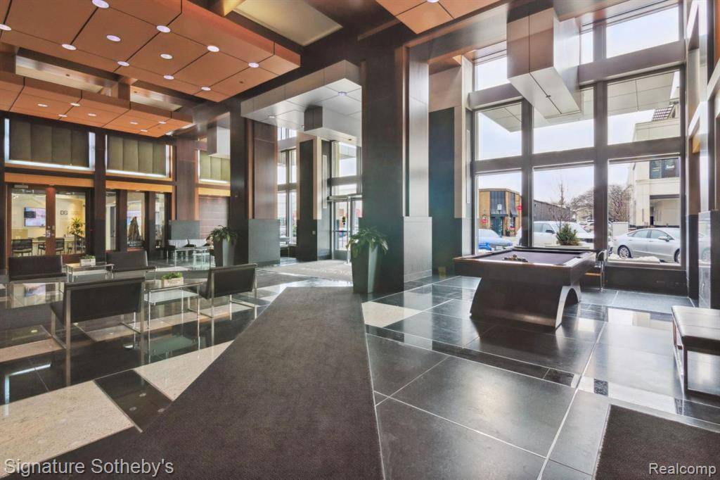 Birmingham, MI 48009,411 S Old Woodward Avenue 522