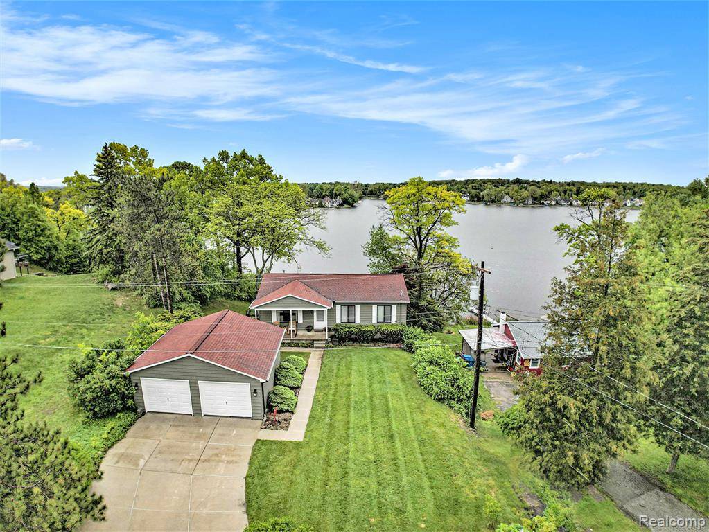 Fenton Twp, MI 48451,4521 Harp Drive