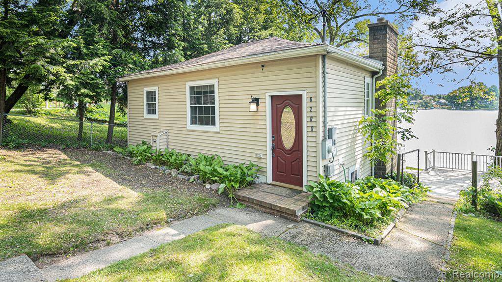 Hamburg Twp, MI 48189,6288 Buckshore Drive
