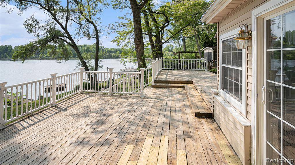 Hamburg Twp, MI 48189,6288 Buckshore Drive