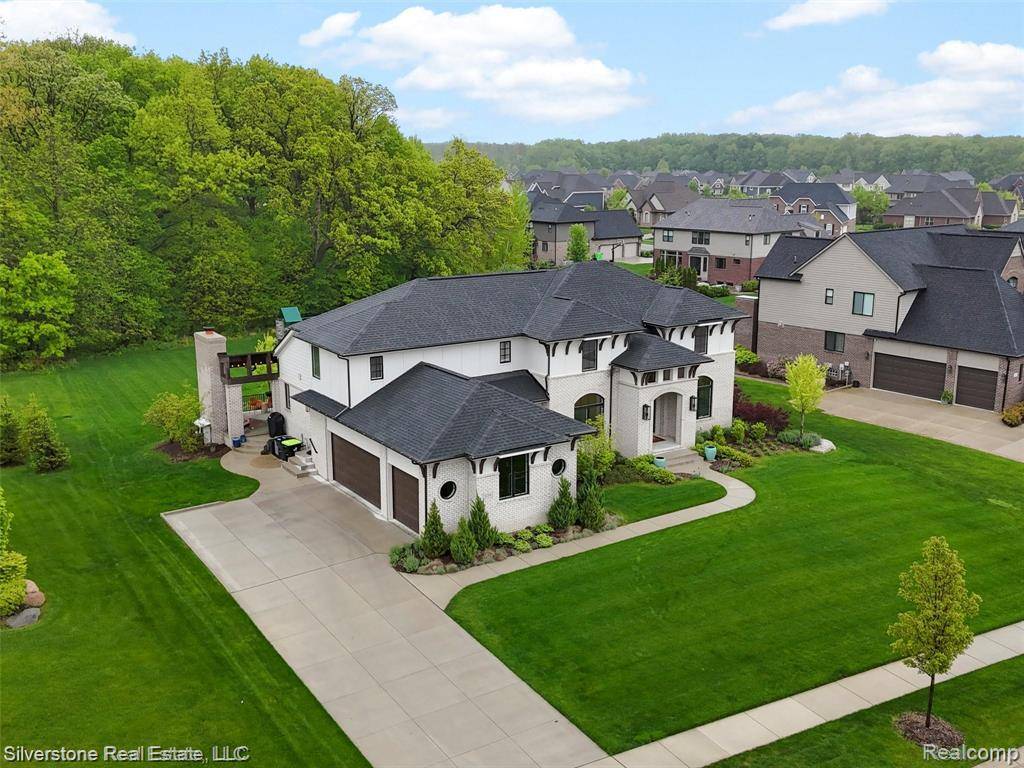 Oakland Twp, MI 48363,3239 Holburn Court
