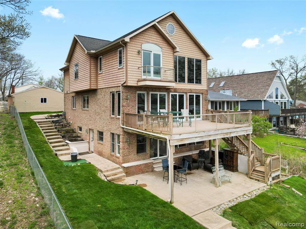 Springfield Twp, MI 48350,11589 EMBER