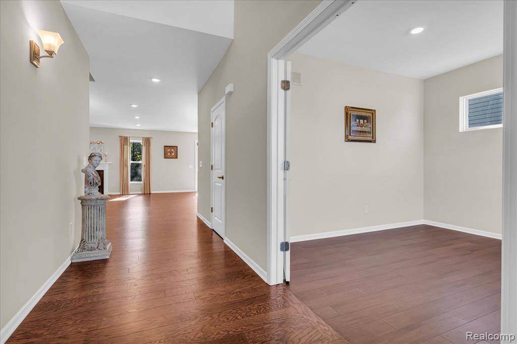 South Lyon, MI 48178,24324 Oak Ridge Boulevard