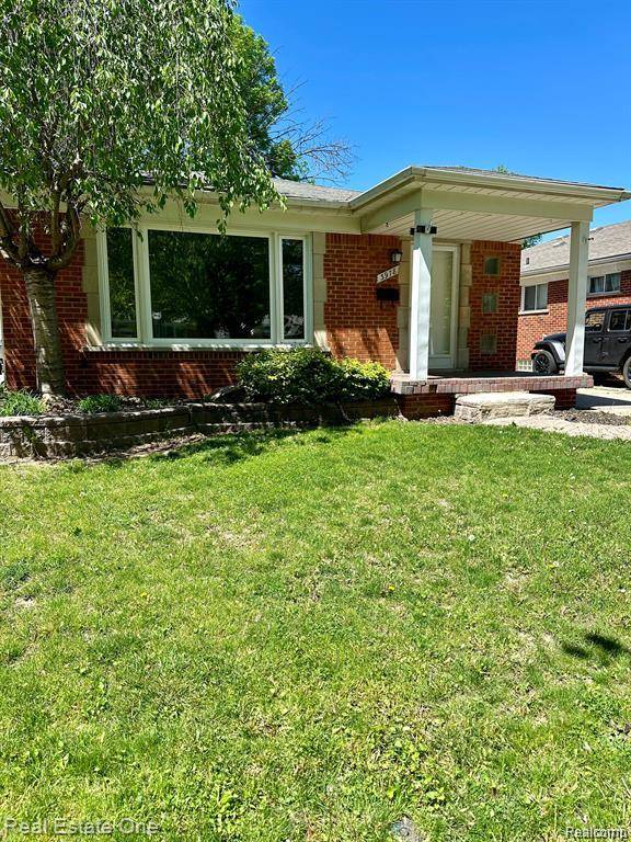 Dearborn Heights, MI 48125,3978 McKinley Street