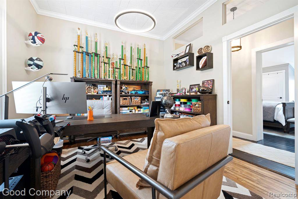 Ludington, MI 49431,612 N Lakeshore Drive