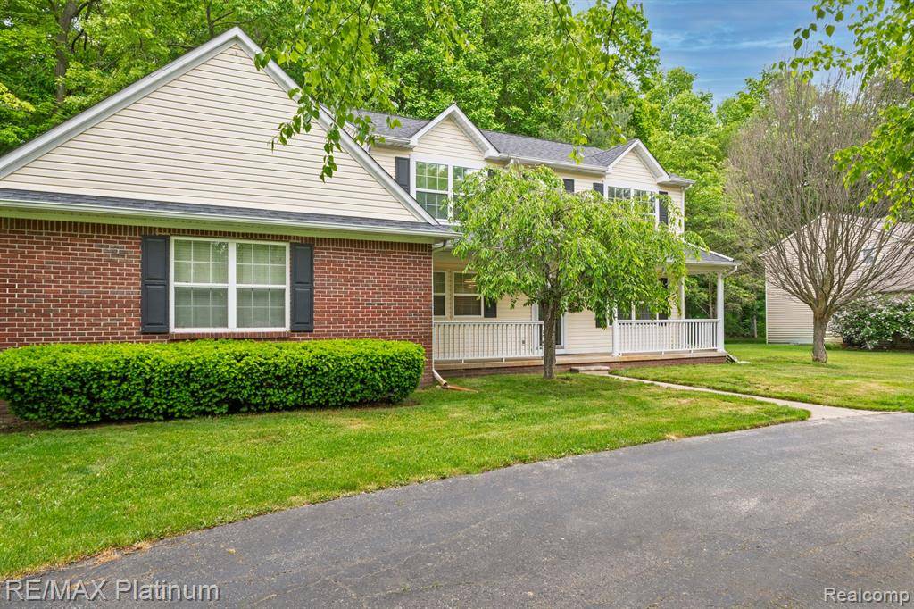 Genoa Twp, MI 48843,6103 SHADETREE Court