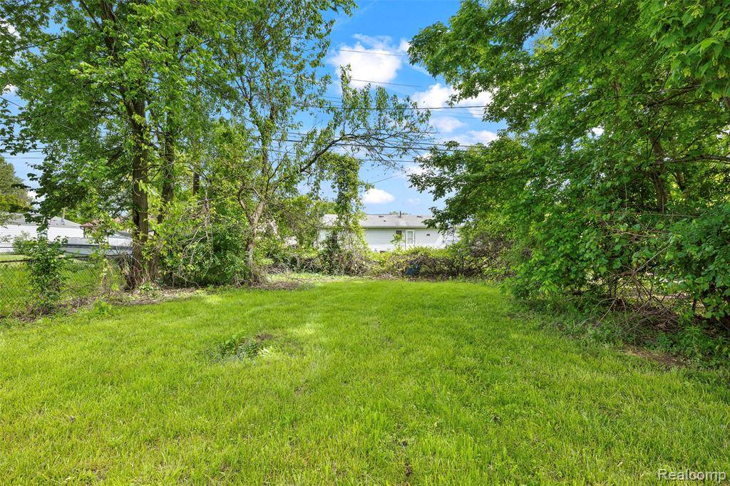 Westland, MI 48186,29056 Powers Street