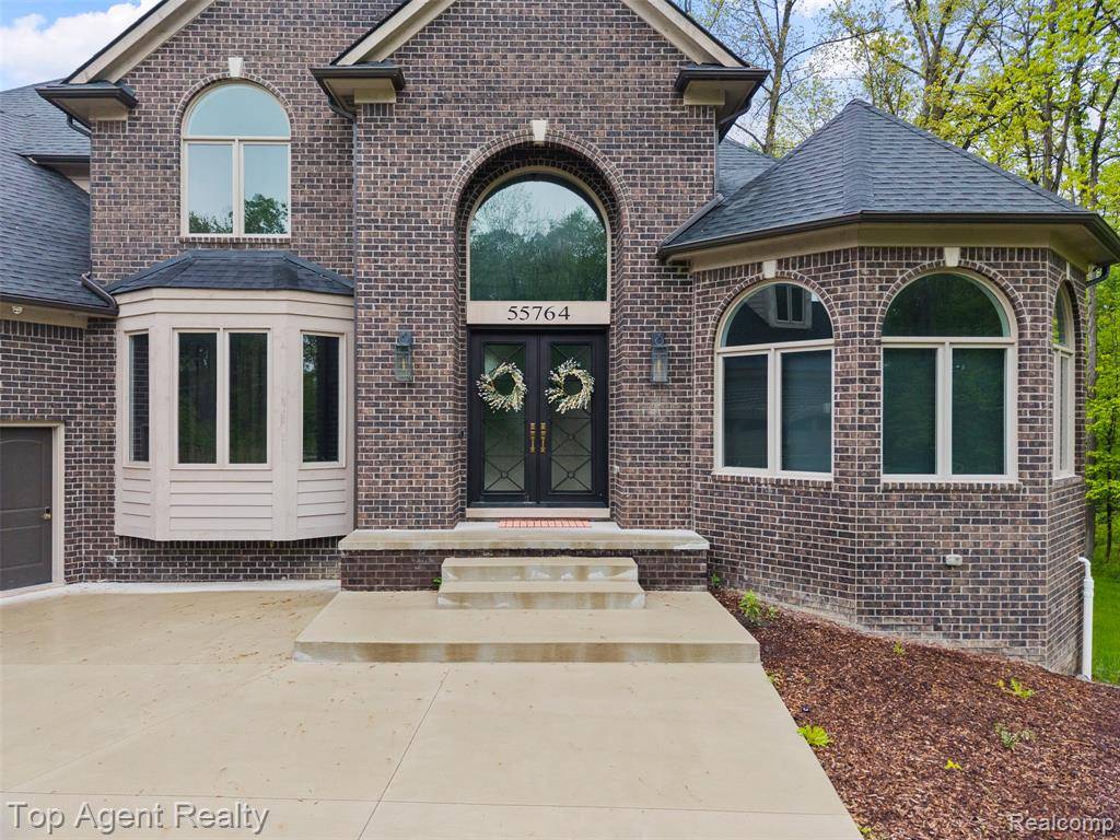 Shelby Twp, MI 48316,55764 Buckthorn Drive