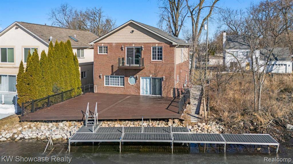 Keego Harbor, MI 48320,3165 KENRICK Street
