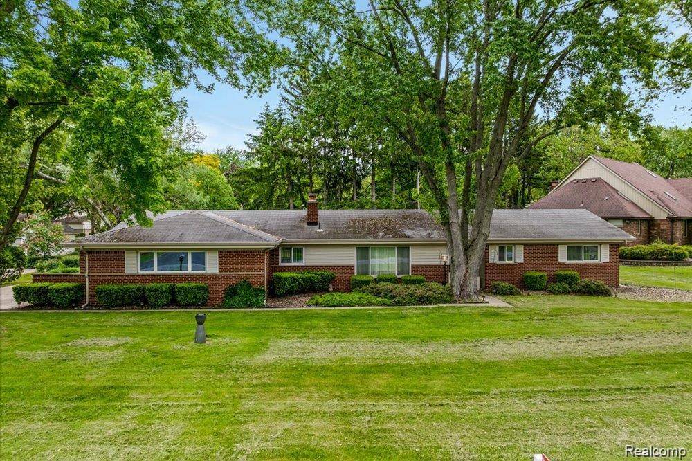 Novi, MI 48374,23970 Woodham