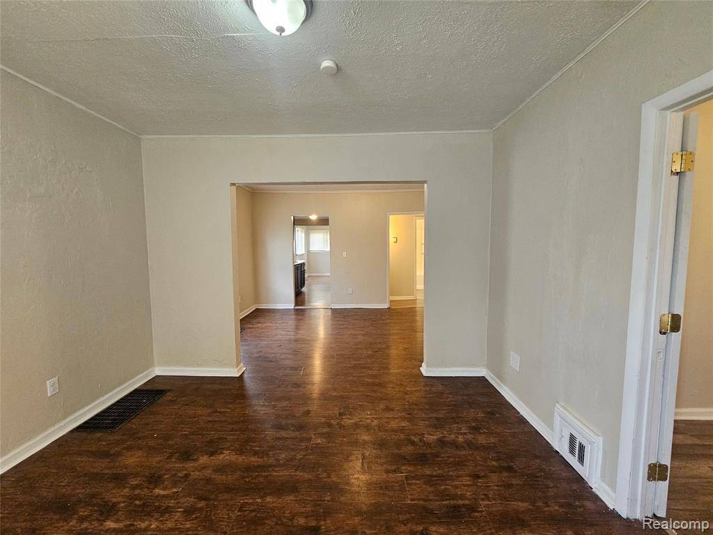Ecorse, MI 48229,54 Elton Street