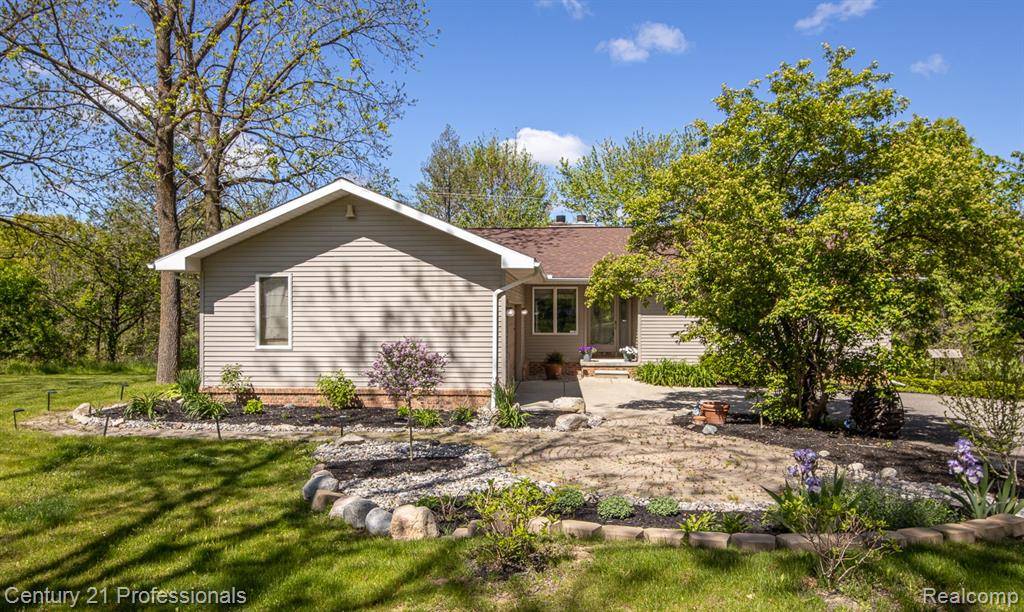 Oceola Twp, MI 48843,943 N Hacker Road