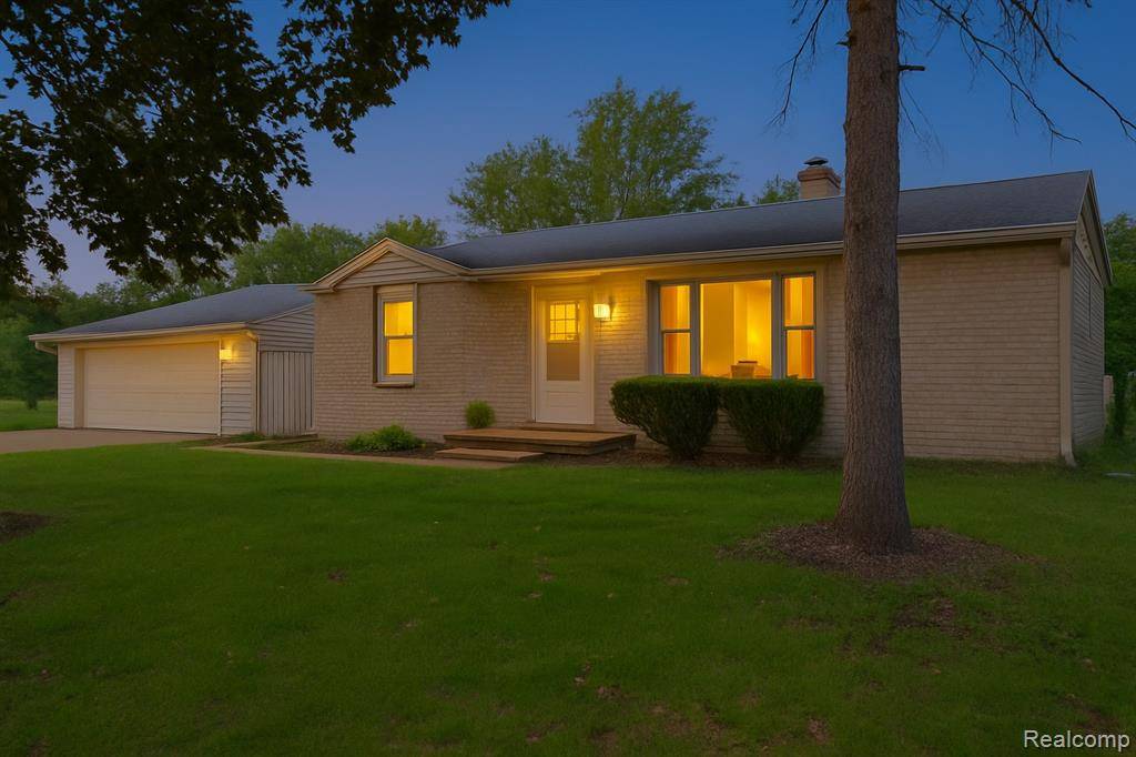 Livonia, MI 48152,30542 Bretton Street