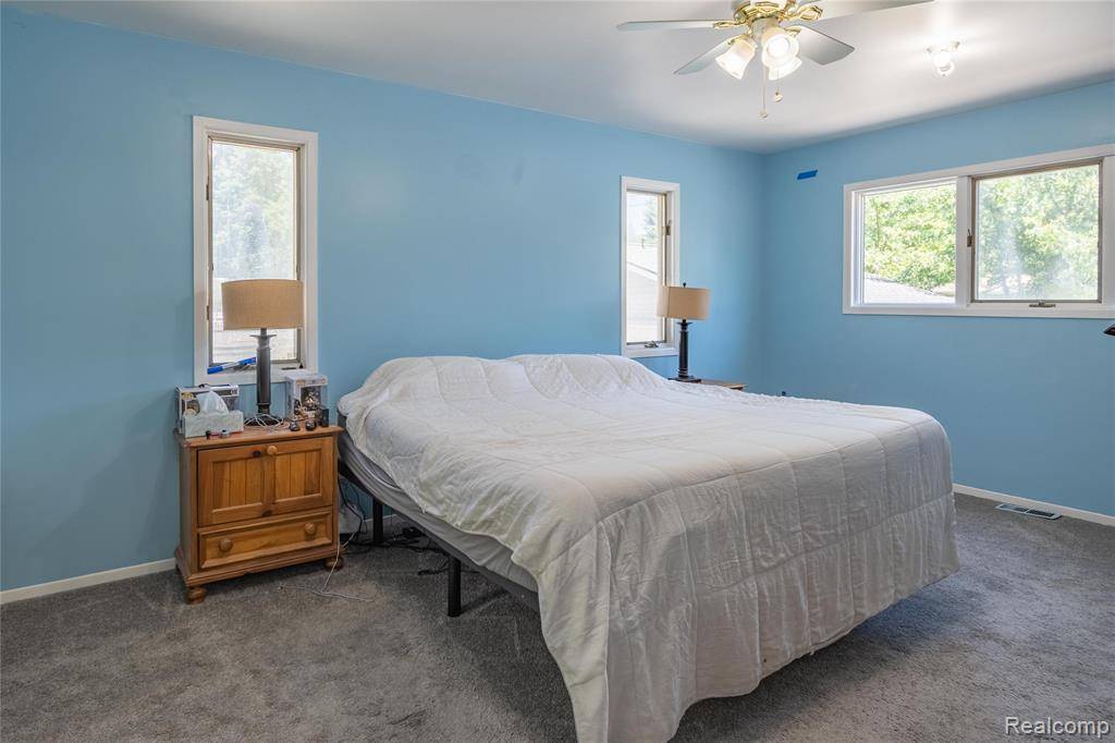 Clinton Twp, MI 48035,36426 Weideman Street