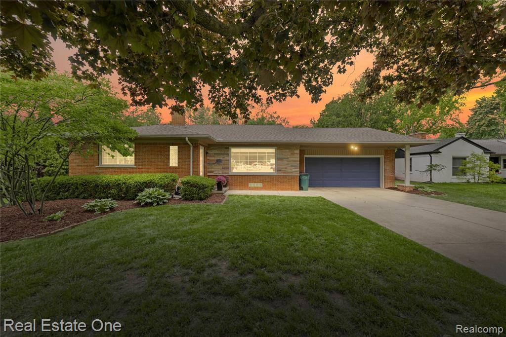 Beverly Hills Vlg, MI 48025,16210 MARGUERITE Street