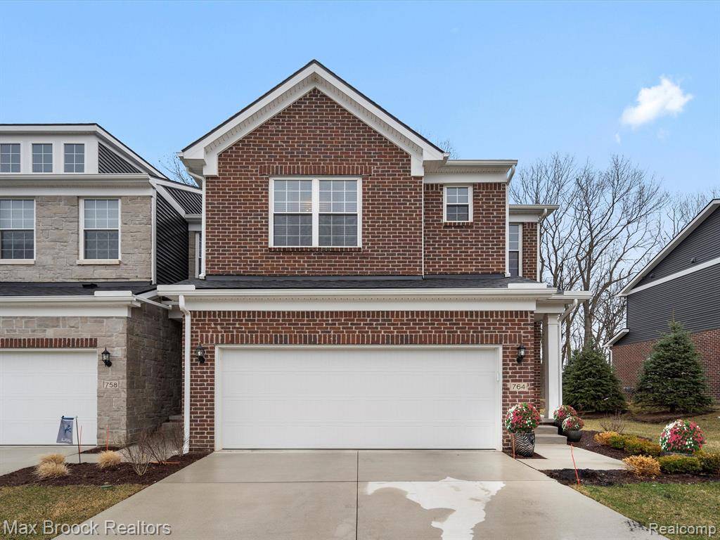 Rochester Hills, MI 48307,764 HUMMINGBIRD Drive