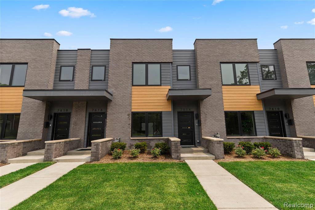 Detroit, MI 48206,7614 Kipling 15