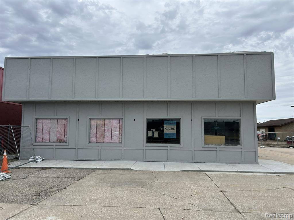 Gaylord, MI 49735,121 - 123 S Wisconsin Avenue Avenue