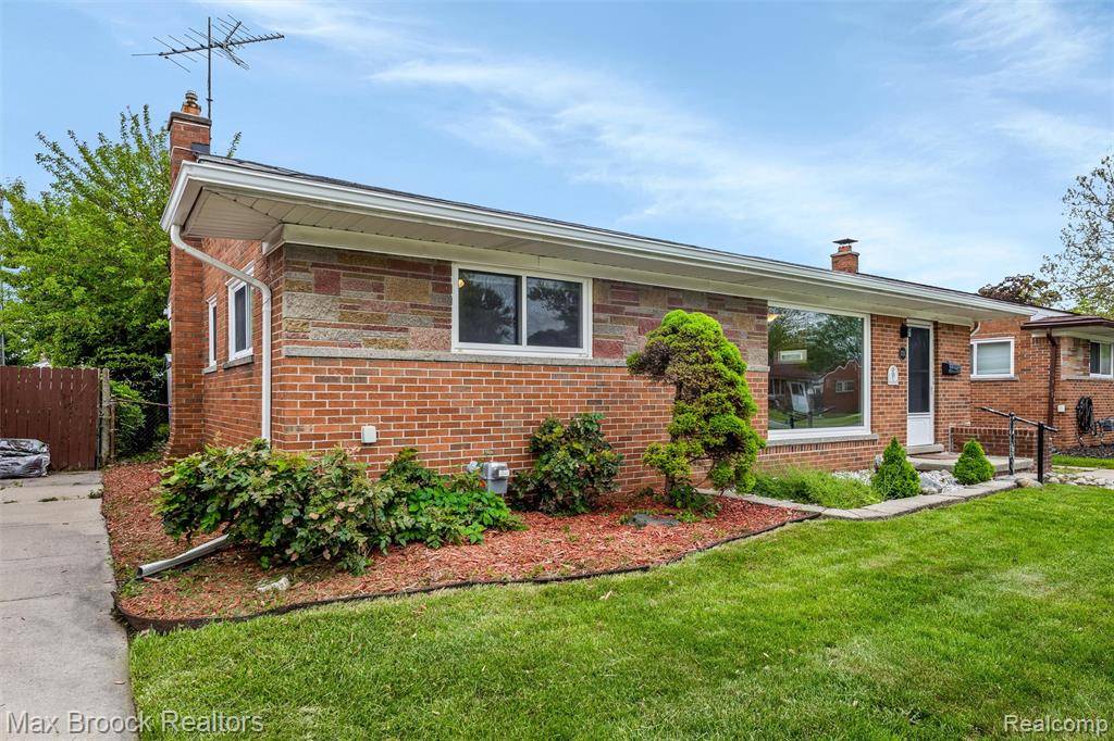 Madison Heights, MI 48071,1751 Chaucer Avenue