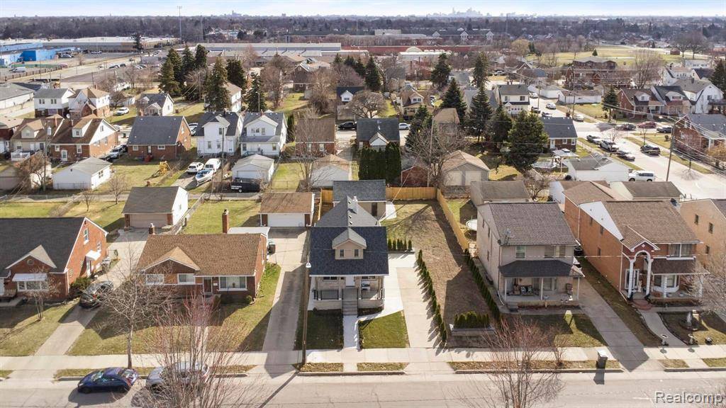 Dearborn, MI 48126,7832 CHASE RD