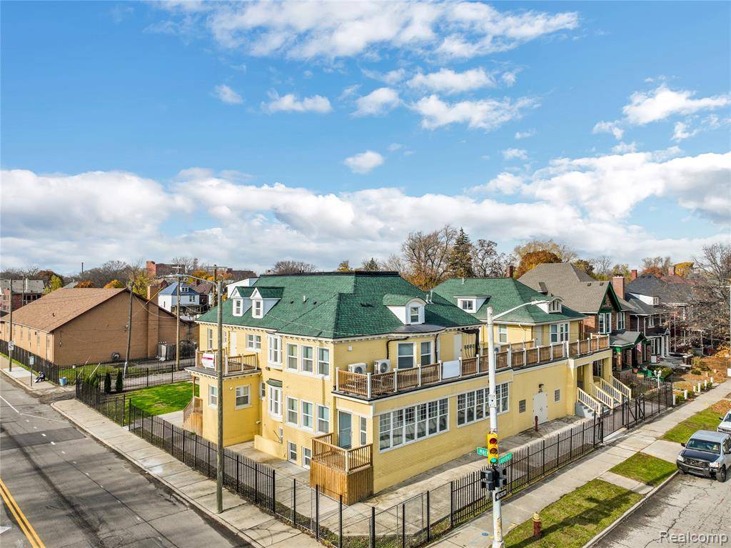 Detroit, MI 48207,799 East Grand Boulevard 9