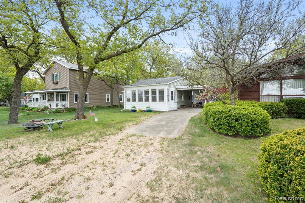 Lake Twp, MI 48725,5371 Port Austin Road