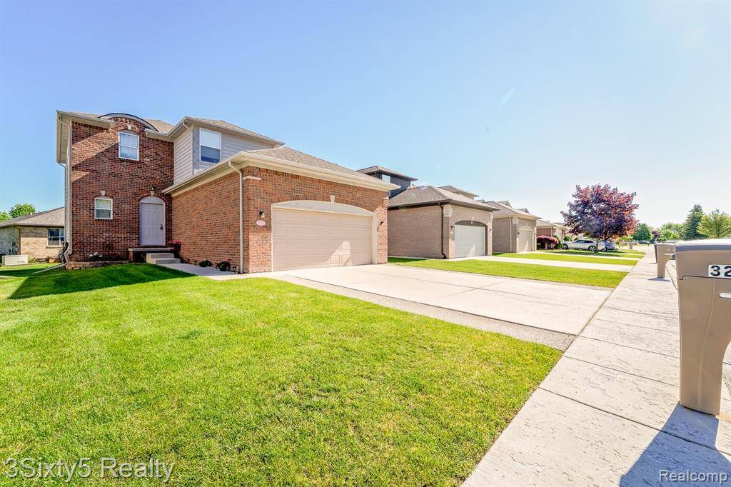 Chesterfield Twp, MI 48047,32879 Birchwood Drive