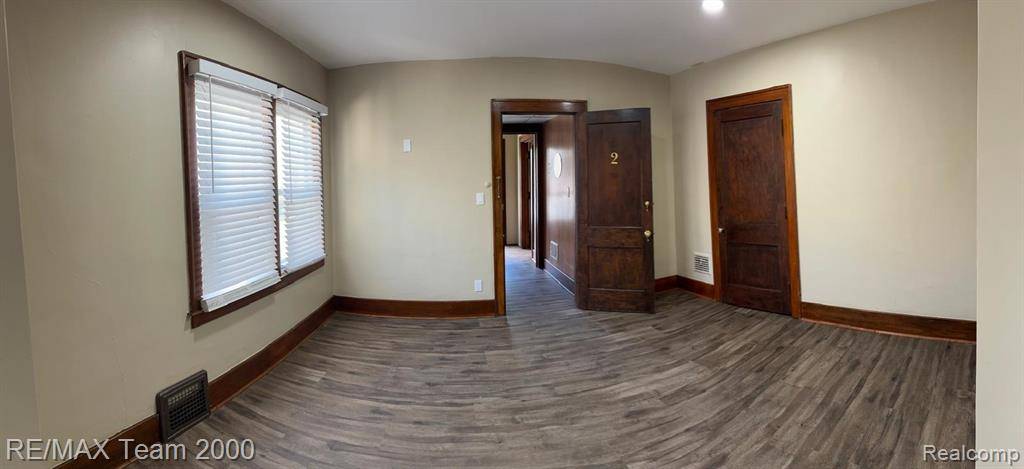 Dearborn, MI 48124,22218 Olmstead St Unit #2
