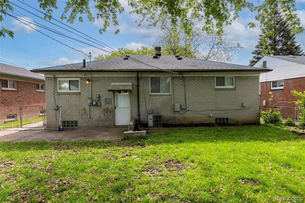 Roseville, MI 48066,26211 LINWOOD Street