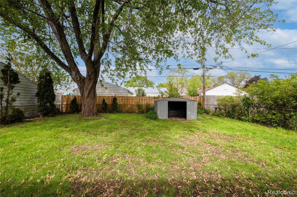 Roseville, MI 48066,26211 LINWOOD Street