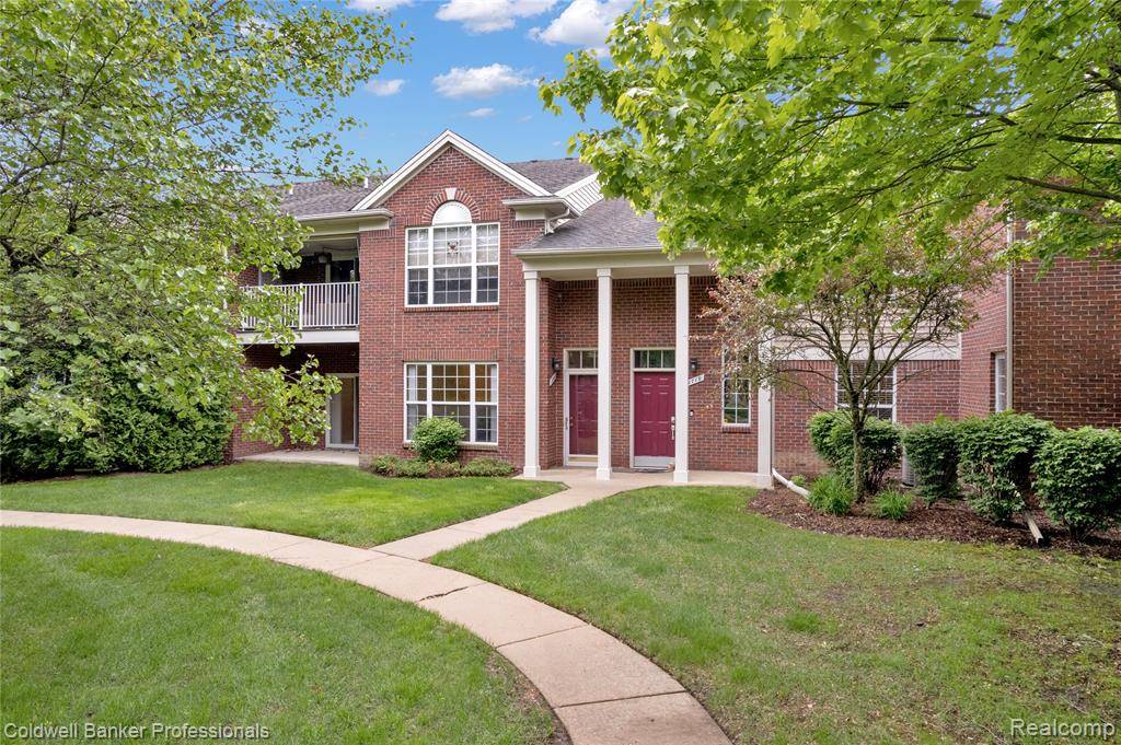 Rochester, MI 48307,1721 Deepwood Circle