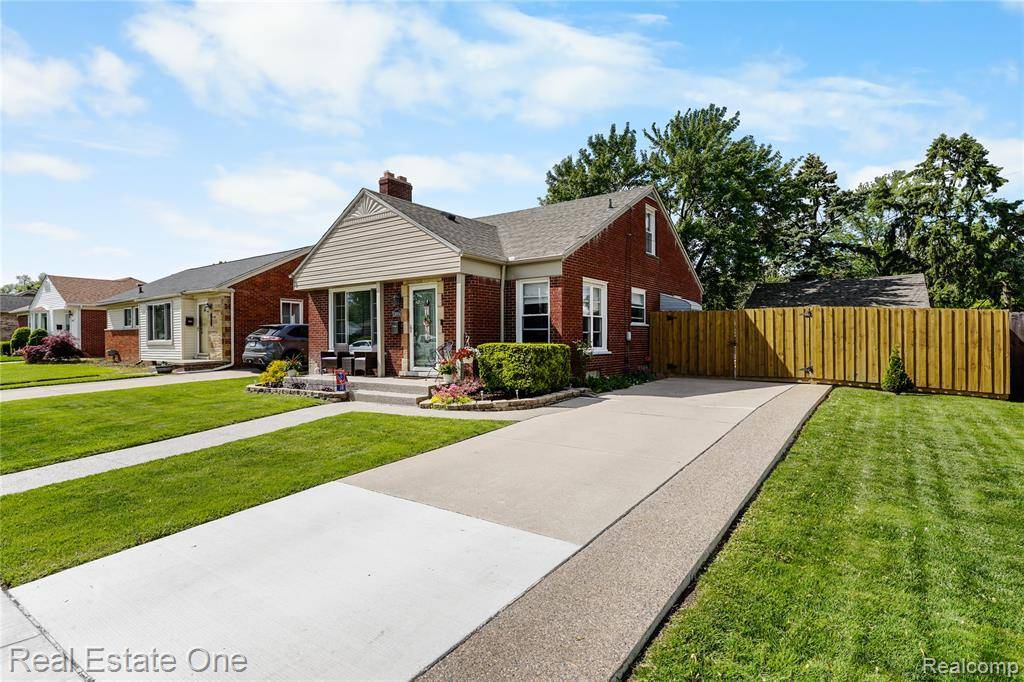 Southgate, MI 48195,13684 Mercier Street
