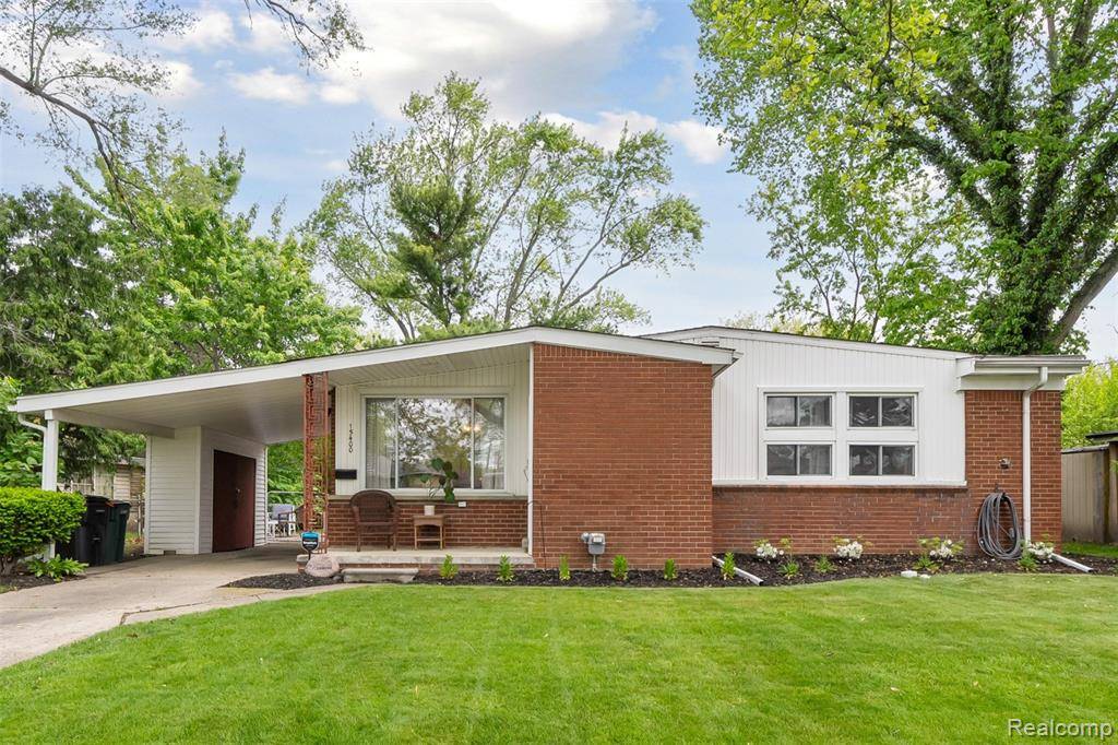 Oak Park, MI 48237,15400 Oak Park Boulevard