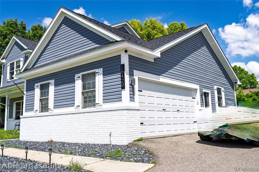 Fenton Twp, MI 48451,16429 E Horseshoe Trail