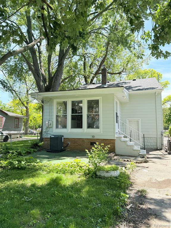 Ferndale, MI 48220,266 W Bennett Avenue
