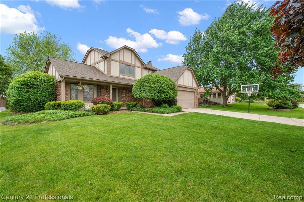 Clinton Twp, MI 48038,43587 Petrucci Drive