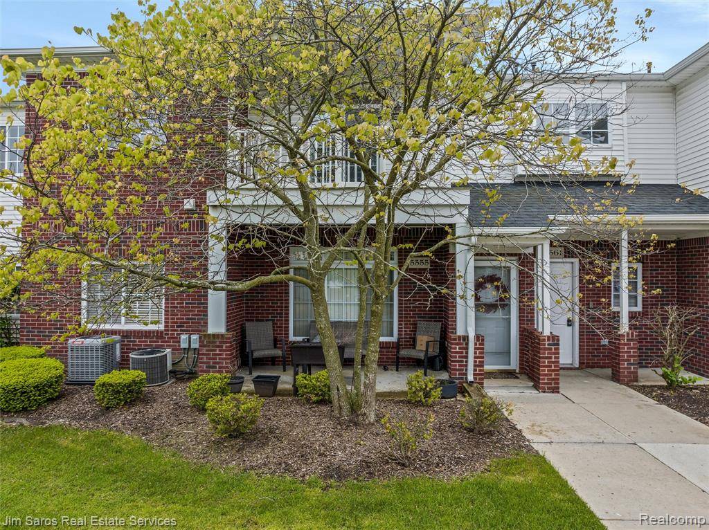 Sterling Heights, MI 48314,5561 Acorn Lane