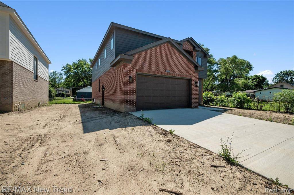 Rochester Hills, MI 48309,2921 WALSH Drive