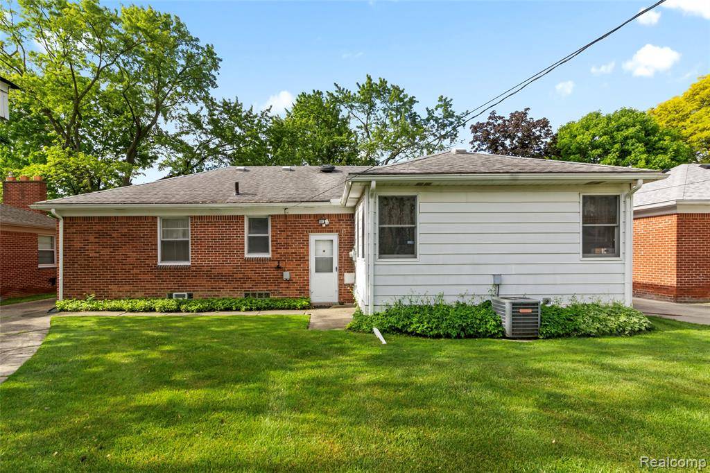 Huntington Woods, MI 48070,13128 Talbot Avenue