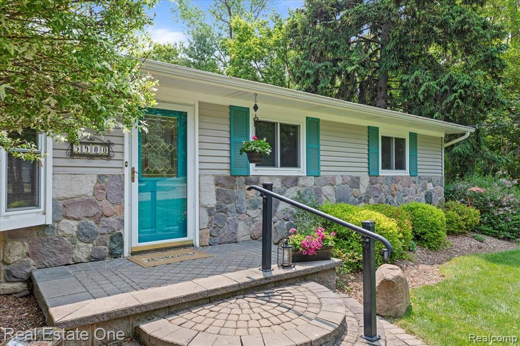 Independence Twp, MI 48346,5900 Wellington Drive