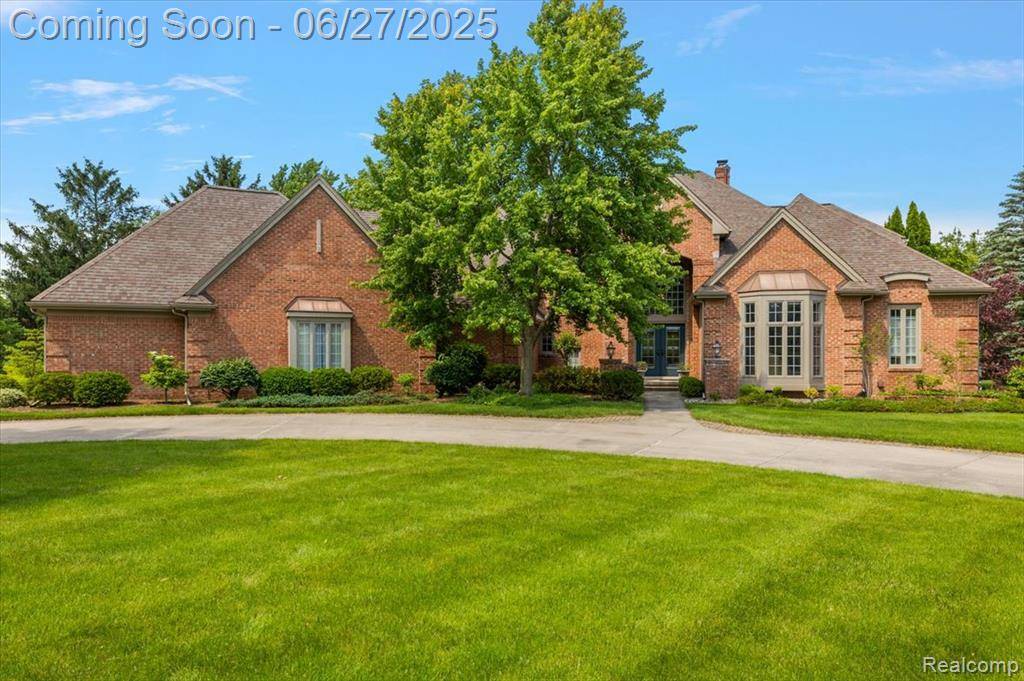 Plymouth, MI 48170,49533 Pine Ridge Drive