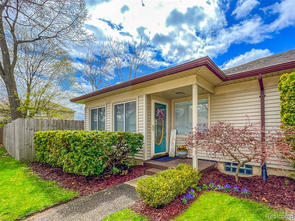 Commerce Twp, MI 48382,8603 Hibbing Street