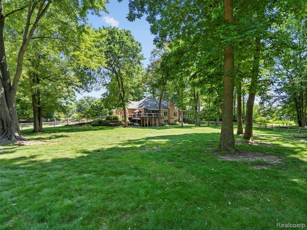 Washington Twp, MI 48094,2560 Darren Drive