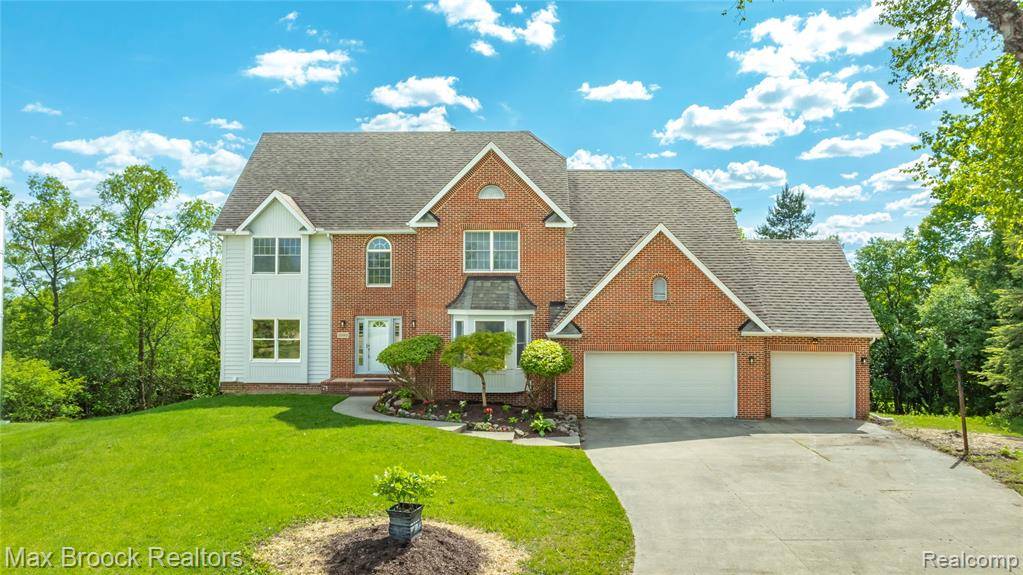 Ann Arbor, MI 48108,3592 GREAT FALLS Circle